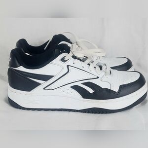 Reebok ATR Chill Big Kids Sneakers Shoes Size 3 White Black Above The Rim